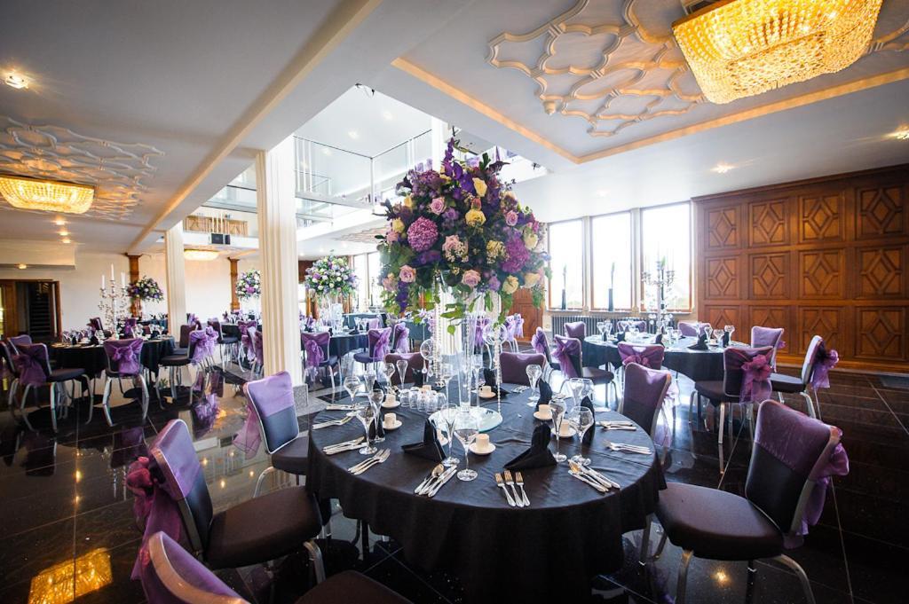 Diggle The Saddleworth Hotel מראה חיצוני תמונה