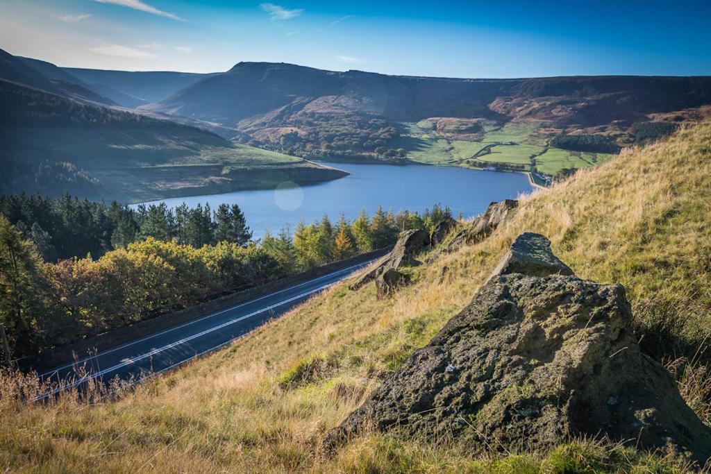 Diggle The Saddleworth Hotel מראה חיצוני תמונה
